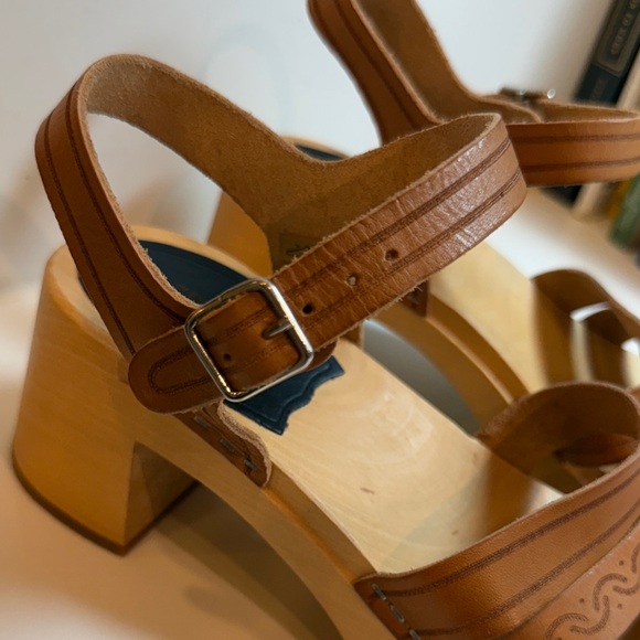 Swedish Hasbeens Tan Leather Mules - Picture 3 of 14